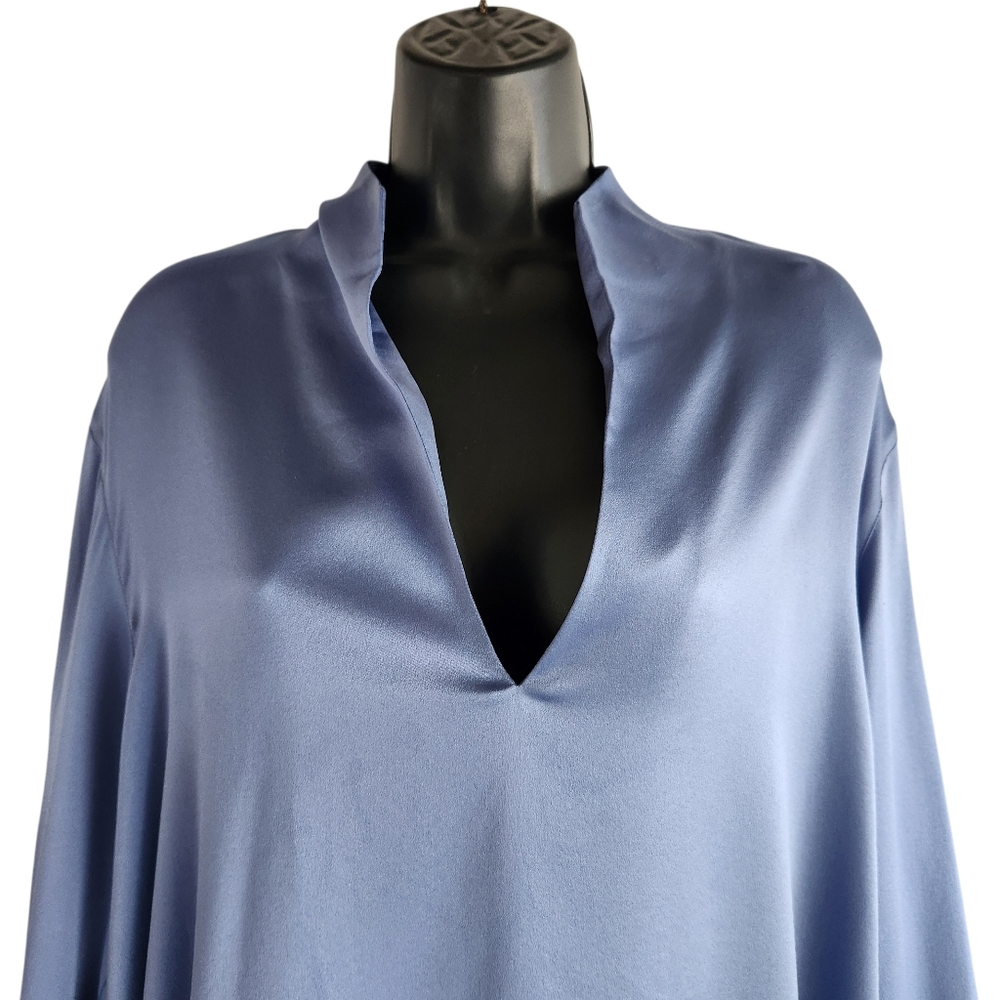Vince Silk Long Sleeve Blouse Size Medium Coastal Blue New With Tags Retail $375 - Picture 3 of 12